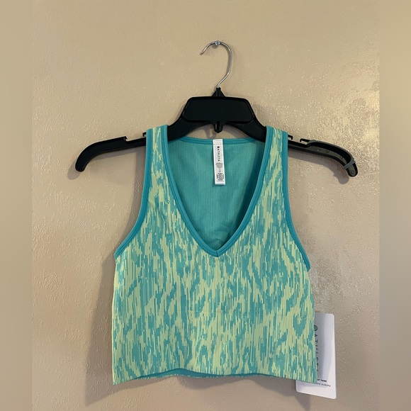 NWT Athleta Aurora seamless ribbed crop tank sz XS - Picture 1 of 6
